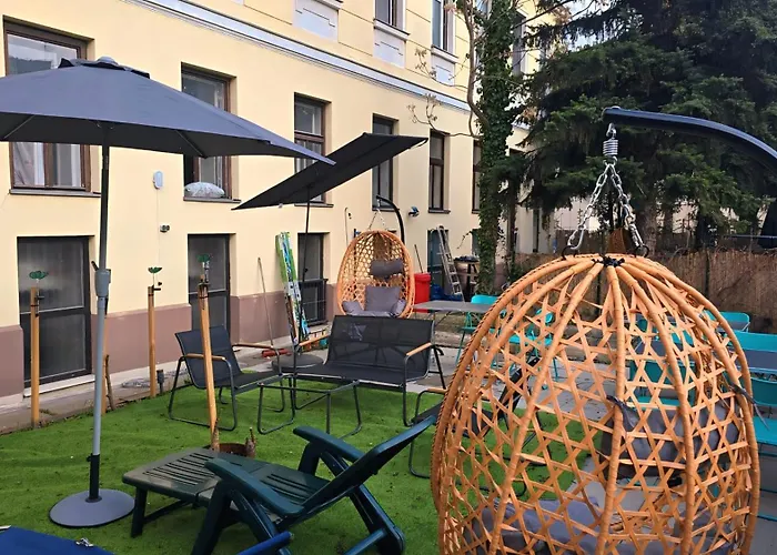 Bright 1br Flat Near Danube River Millennium Tower Appartement